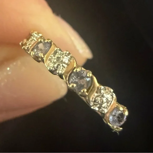 NWOT: 10K Yellow Gold Amethyst & CZ Ring - Picture 3 of 6